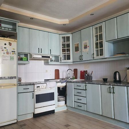Хостел Оболонь Kiev Buitenkant foto