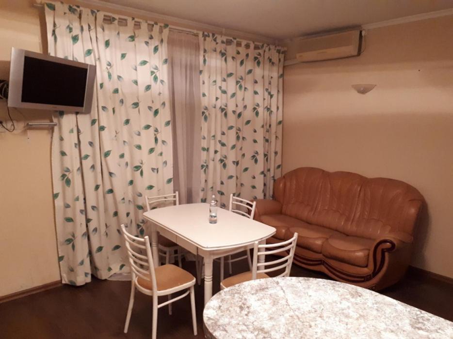 Хостел Оболонь Kiev Buitenkant foto